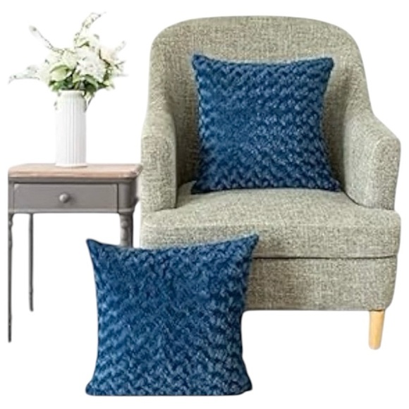 Lananas Blue Shag Faux Fur Pillow Cover Shams 19 x 20” Boho Home or Room Decor - Picture 3 of 11